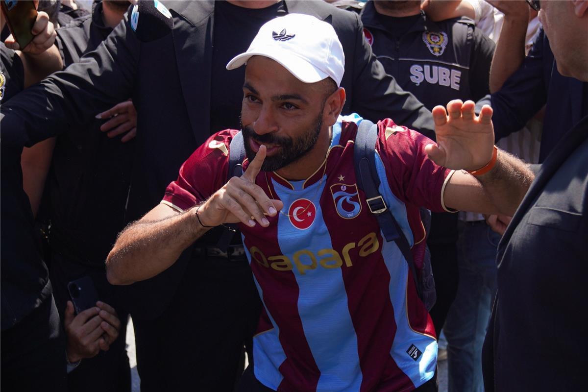 موعد أول تدريب لـ محمد صلاح مع طرابزون سبور 