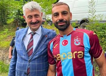 صور لفتة رائعة من عمدة مدينة أركالي لـ محمد صلاح أثناء تصوير إعلان تجاري
