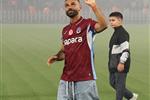 محمد صلاح يثير جنون سيدة مسنة في تركيا