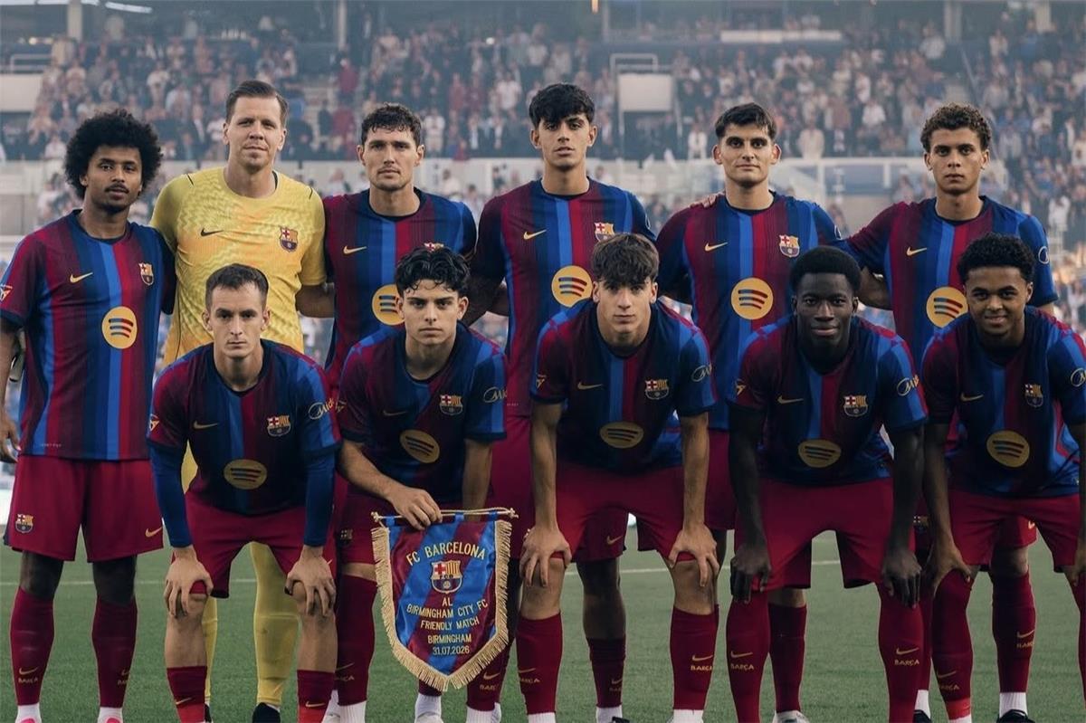 برشلونة يبدأ محادثات رسمية لحسم الصفقة الصيفية الثالثة 