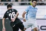 فيديو | كيف يقضي عمر مرموش وقته قبل مباراة مانشستر سيتي وأتلتيكو مدريد؟