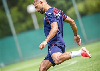 خطف الأنظار تفاصيل اللقاء الأول بين مدرب طرابزون سبور ومحمد صلاح