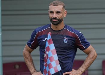 صفقة بدأت برسالة متى قرر طرابزون سبور التحرك لضم محمد صلاح