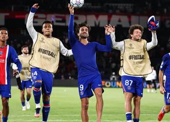 هاتريك توريس يقود باريس سان جيرمان للفوز بسداسية.. وآرسنال يتخطى نابولي في دوري أبطال أوروبا