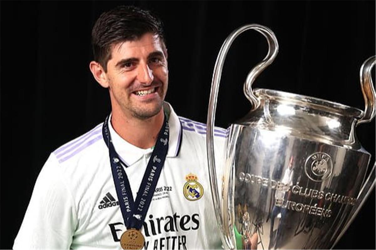 ماركا تكشف خطة كورتوا مع ريال مدريد الفترة المقبلة.. وهدف وحيد