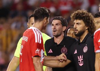 فيديو دي بول يوجه كلمات صادمة إلى ليفاندوفسكي من تظن نفسك أيها الأحمق