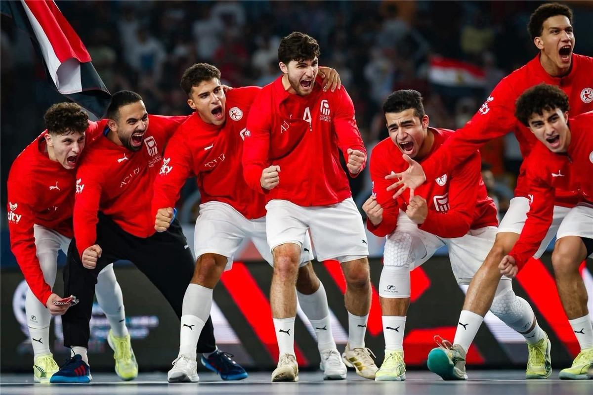 القناة الناقلة لمباراة مصر وتونس اليوم في نهائي بطولة إفريقيا لكرة اليد للشباب