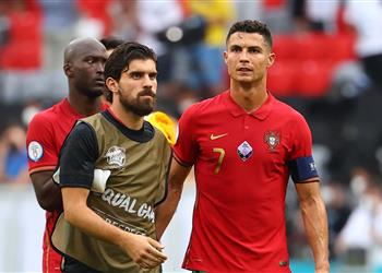 رونالدو يدعم روبن نيفيز بعد هتافات جوتا يجب اتخاذ إجراءات قوية