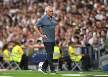 ماركا لاعب ريال مدريد يسبب صداع في رأس مورينيو