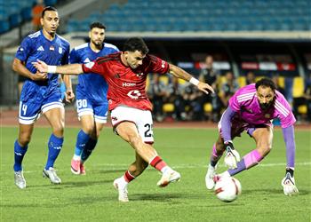 فيديو زيزو يسجل هدف الأهلي الأول أمام أبو قير للأسمدة
