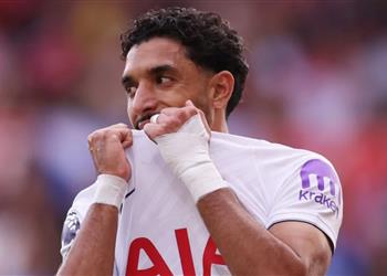 تشكيل توتنهام أمام ليفربول في كأس كاراباو موقف عمر مرموش