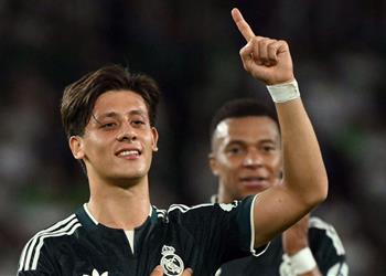 فيديو بالقاضية ريال مدريد ينتزع فوز ا ثمين ا من إلتشي في الدوري الإسباني