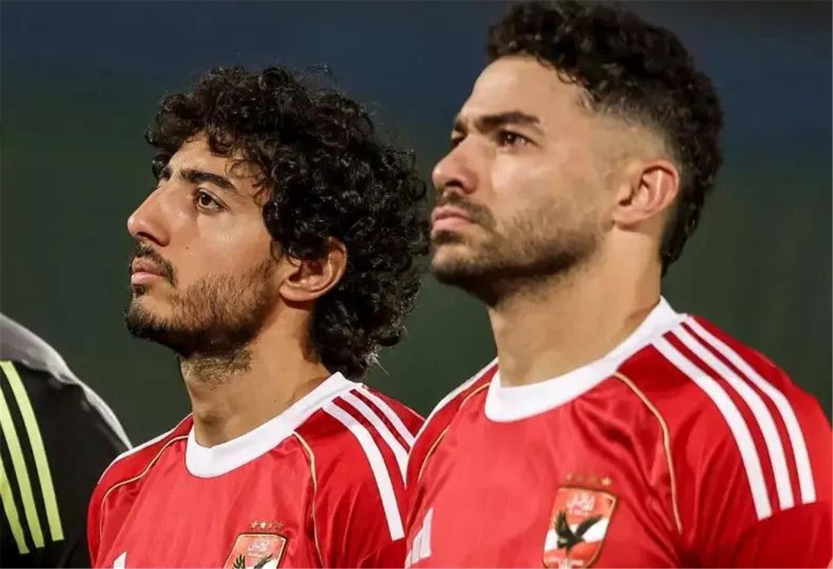 خاص | بمنحة ترضية كبيرة.. الأهلي يكافئ ياسر إبراهيم على استمراره