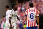 حكم مباراة ريال مدريد وأتلتيكو مدريد في الدوري الإسباني