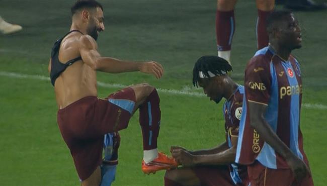 هدف محمد صلاح الثالث في مرمى جالطة سراي بالدوري التركي