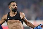 فيديو | مشجعة لـ ليفربول تسافر إلى تركيا لدعم محمد صلاح أمام جالطة سراي