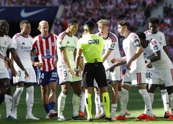 قناة ريال مدريد تفضح التحكيم بعد الديربي ينتمي لبرشلونة ولا ي طرد الخصم إلا إذا استخدم مسدس ا