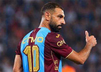 محمد صلاح يحقق رقم ا قياسي ا بعد الهاتريك أمام جالطة سراي