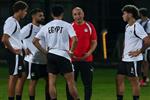 منتخب مصر كامل العدد استعدادًا لمواجهة أنجولا في تصفيات كأس أمم إفريقيا