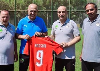 حسام حسن يشارك في دورة الرخصة PRO واحتفاء خاص من المدربين