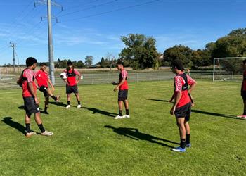 منتخب الناشئين يتدرب على ضربات الجزاء استعداد ا لـ إنجلترا