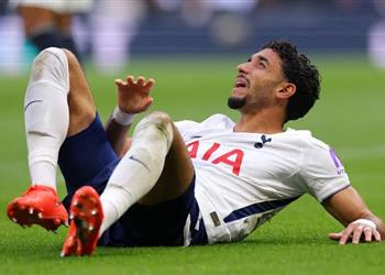 رايت فيليبس يوضح ما ينقص توتنهام لتتحسن نتائجه في الدوري الإنجليزي