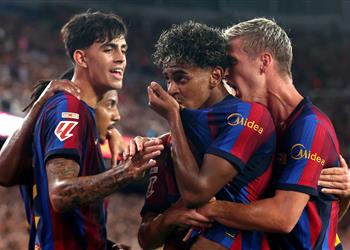 يويفا يفرض عقوبات مغلظة على فينورد بسبب مباراة برشلونة