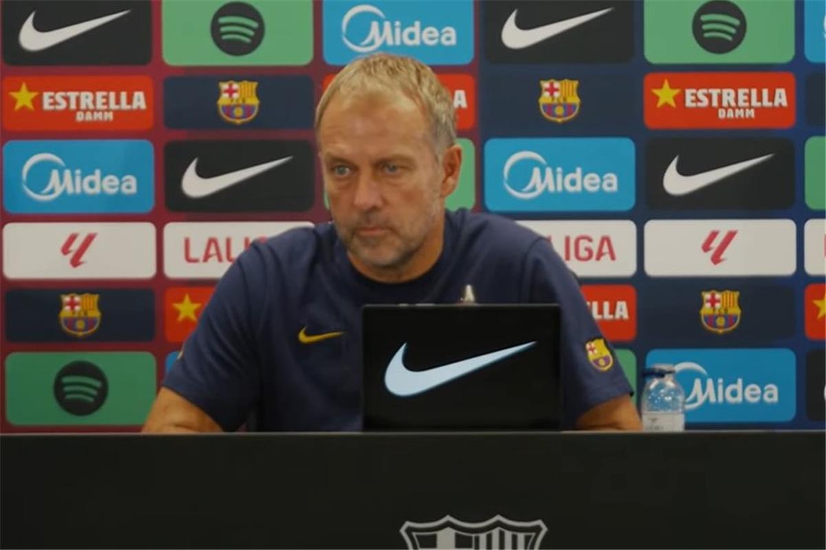 فليك يعلق على خسارة ريال مدريد.. ويصرح: أمتلك أفضل اللاعبين في برشلونة 
