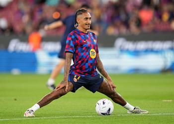 رقم قياسي ينتظر رافينها مع برشلونة خلال مواجهة فالنسيا