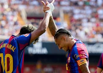 حكم مباراة برشلونة وفينورد في دوري أبطال أوروبا