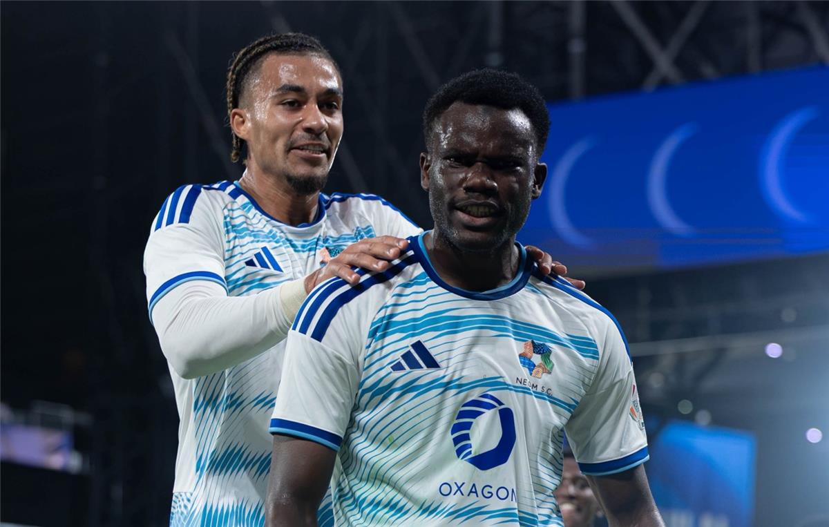 الخسارة الأولى.. الهلال يسقط أمام نيوم بثنائية في الدوري السعودي 