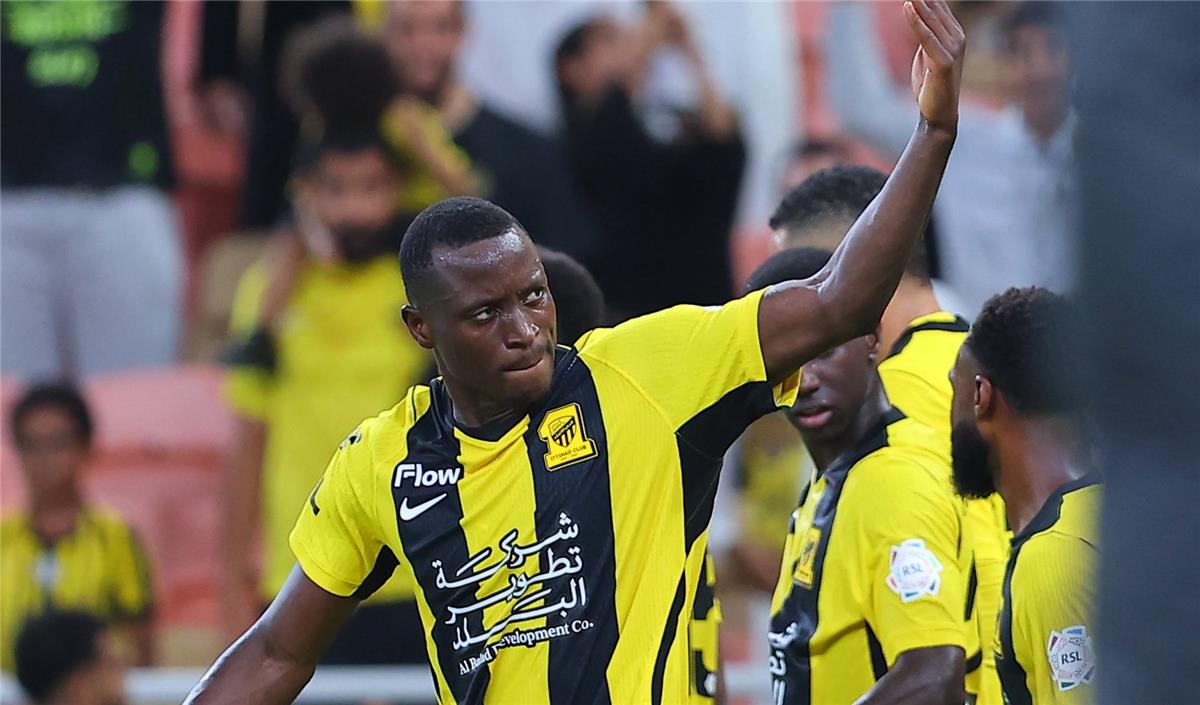 ترتيب الدوري السعودي بعد خسارة الأهلي أمام القادسية وفوز الاتحاد على الفيحاء