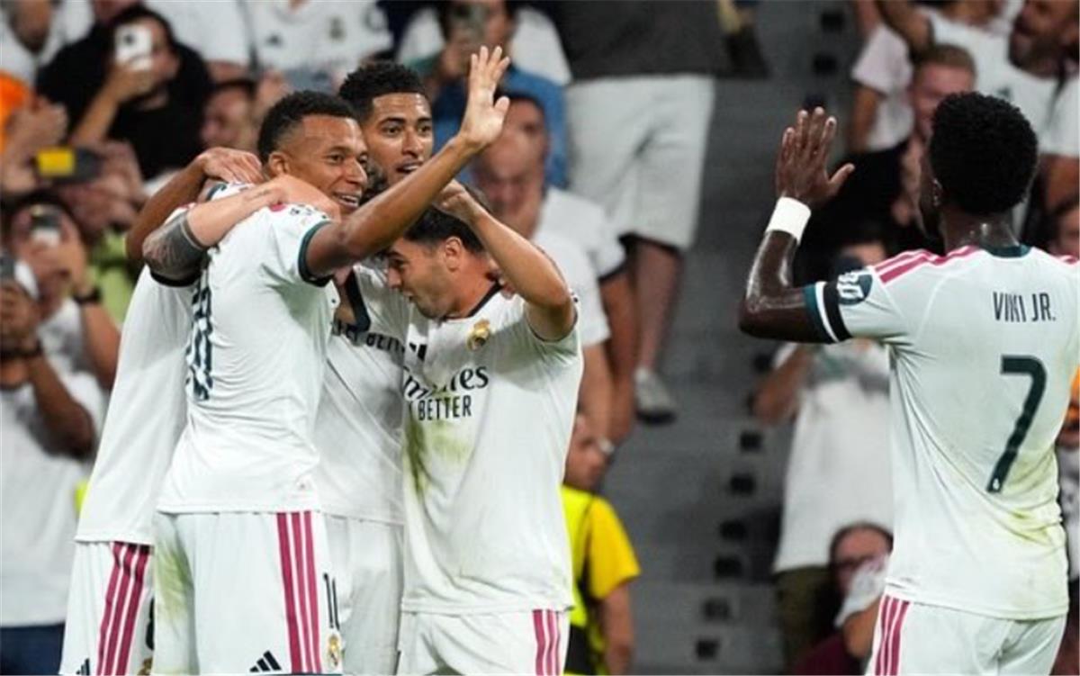 لاعبو ريال مدريد