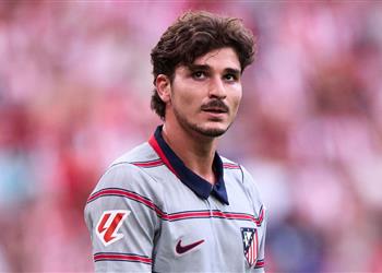 رد صارم من رئيس أتلتيكو مدريد بشأن ألفاريز ومستقبله مع الفريق