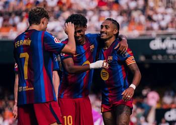 تشكيل برشلونة أمام فينورد في دوري أبطال أوروبا موقف حمزة عبد الكريم