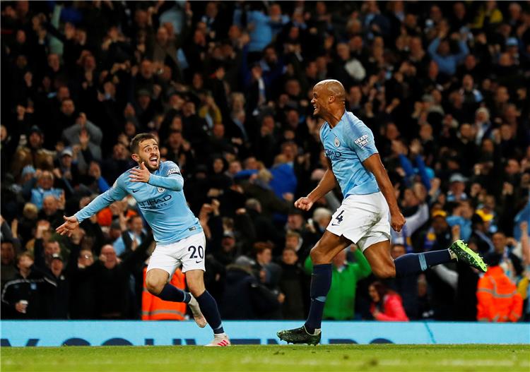 كومباني أمام ليستر سيتي