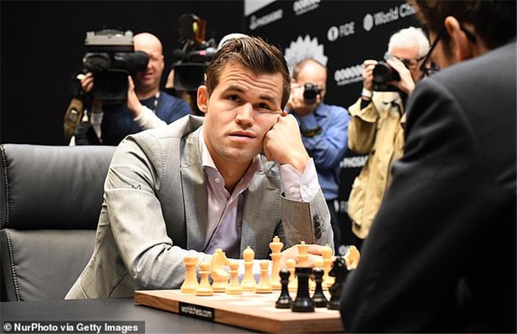 ماجنوس كارلسن بطل العالم في الشطرنج