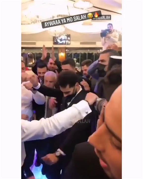 محمد صلاح في حفل زفاف شقيقه