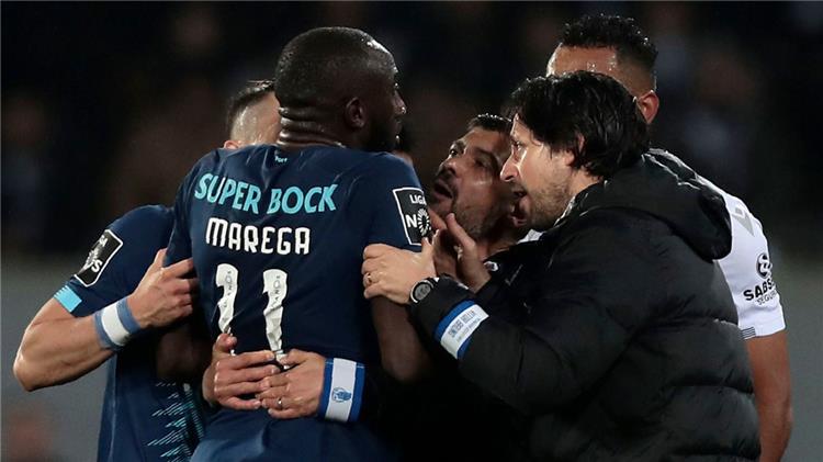 موسى ماريجا مهاجم بورتو يتعرض لعنصرية في مباراة بالدوري البرتغالي