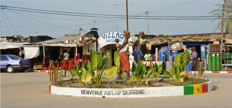 قرية ديمبرينج في السنغال مسقط رأس أليو بادجي مهاجم الأهلي