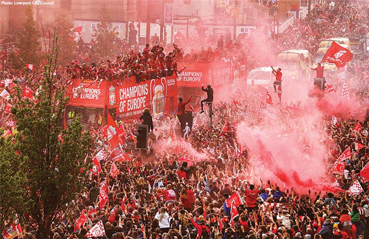 جماهير ليفربول تحتفل بلقب دوري أبطال أوروبا