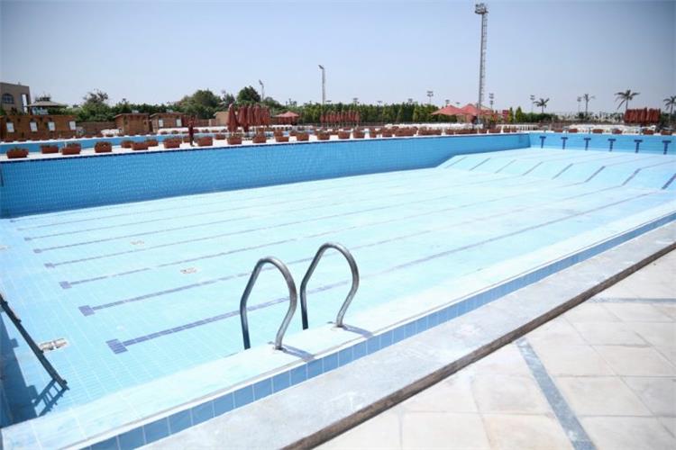حمام سباحة جديد بفرع الشيخ زايد