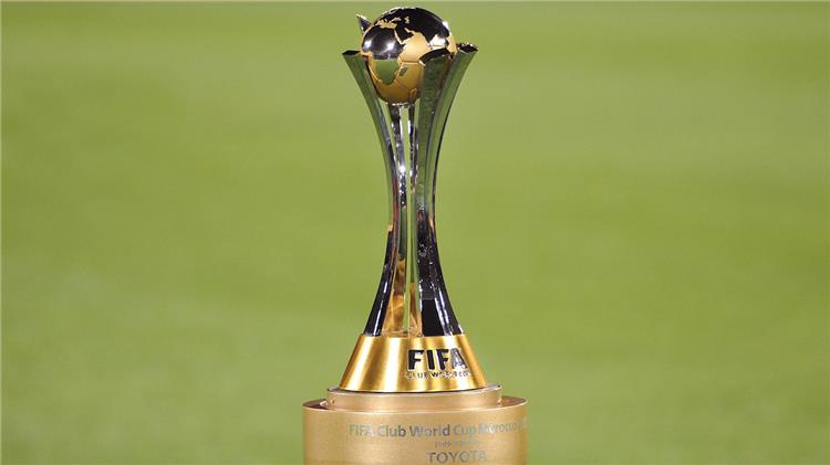  كأس العالم للأندية الذي رفعه البايرن في المغرب عام 2013