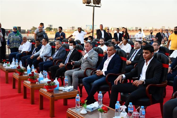 الخطيب واشرف صبحي في افتتاح جراج الأهلي