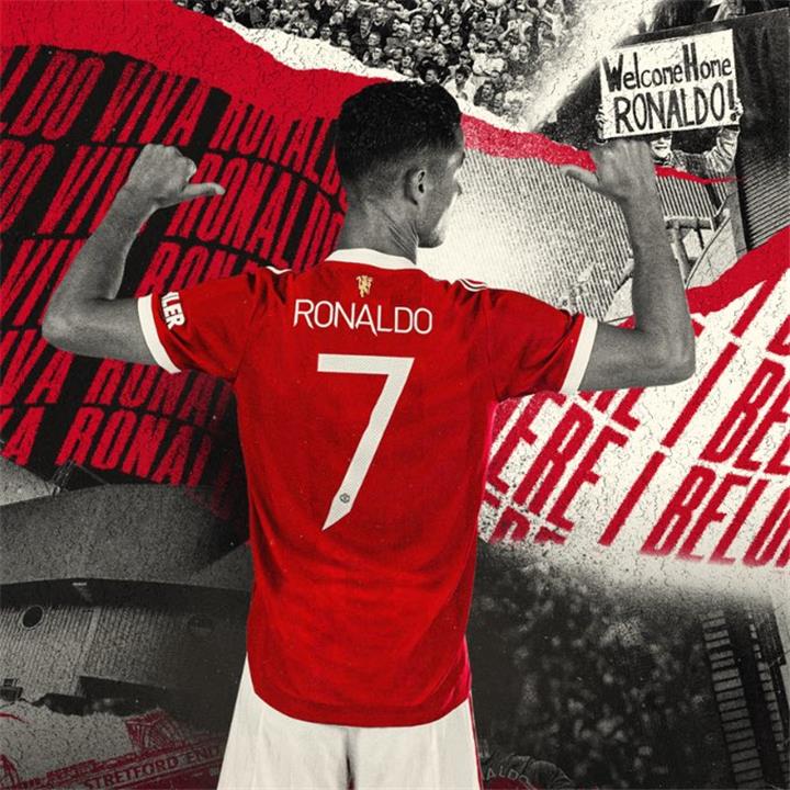 كريستيانو رونالدو يرتدي الرقم 7 مع مانشستر يونايتد