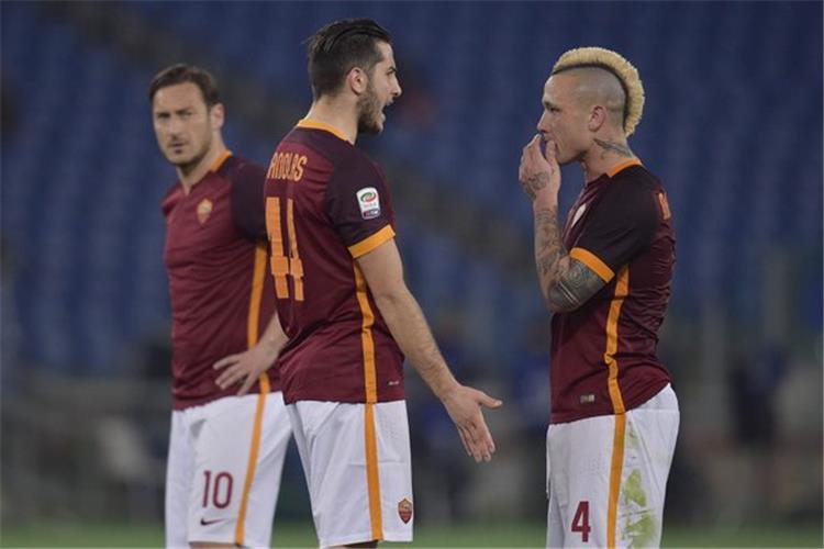 تصريحات مانولاس مستقبلي في يد روما والطقس يمنع إنتقال ناينجولان لإنجلترا