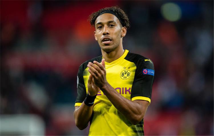 أوباميانج يعرض نفسه على ريال مدريد