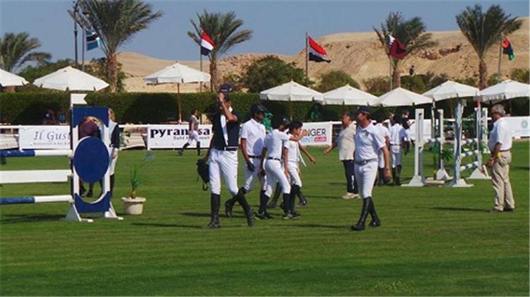 انطلاق بطولة الدوري العربي الدولية لقفز الموانع