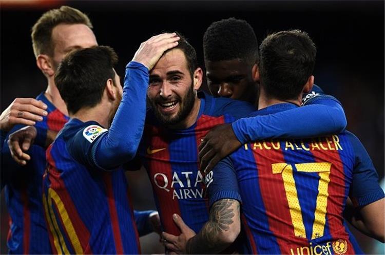 فيدال لاعب برشلونة يقترب من الانتقال لاشبيلية