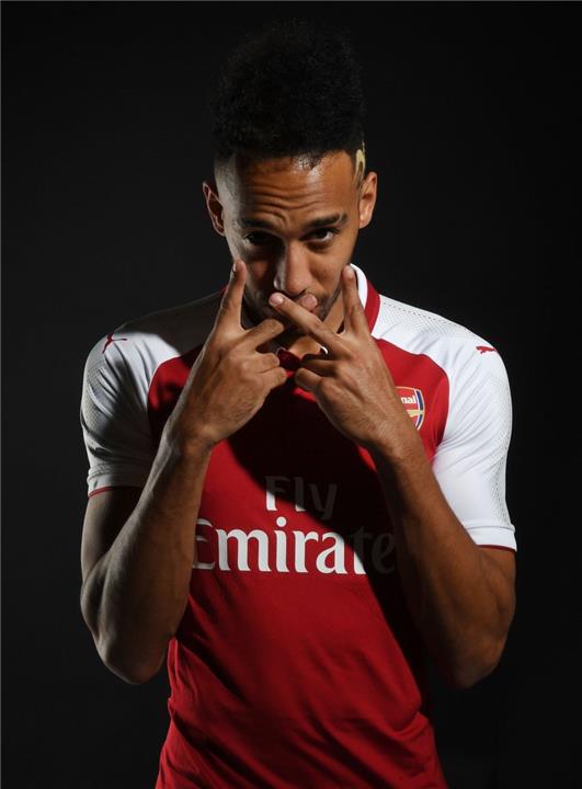 صفقة أوباميانج الأغلى في تاريخ آرسنال